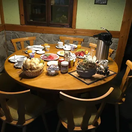 Zur Forelle Hotel *